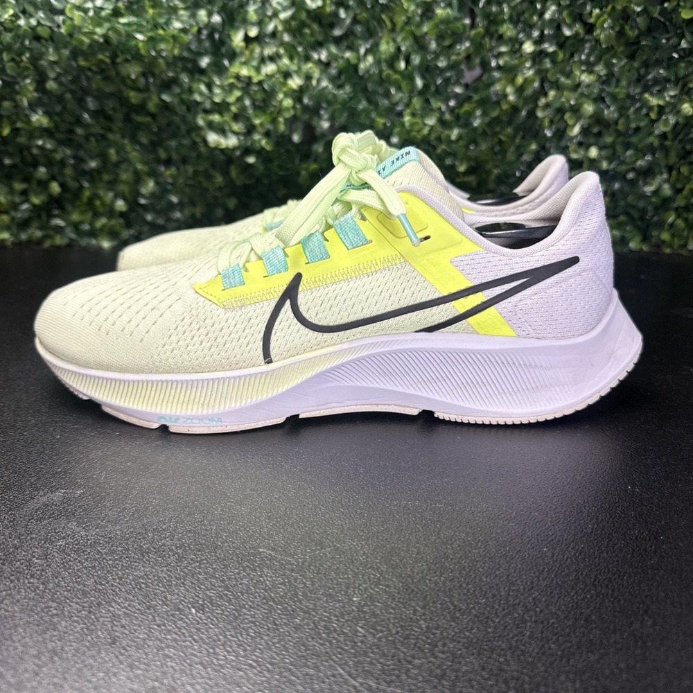 Nike Air Zoom Pegasus 38 Shoes Women's 9 Barely Volt Running Sneakers